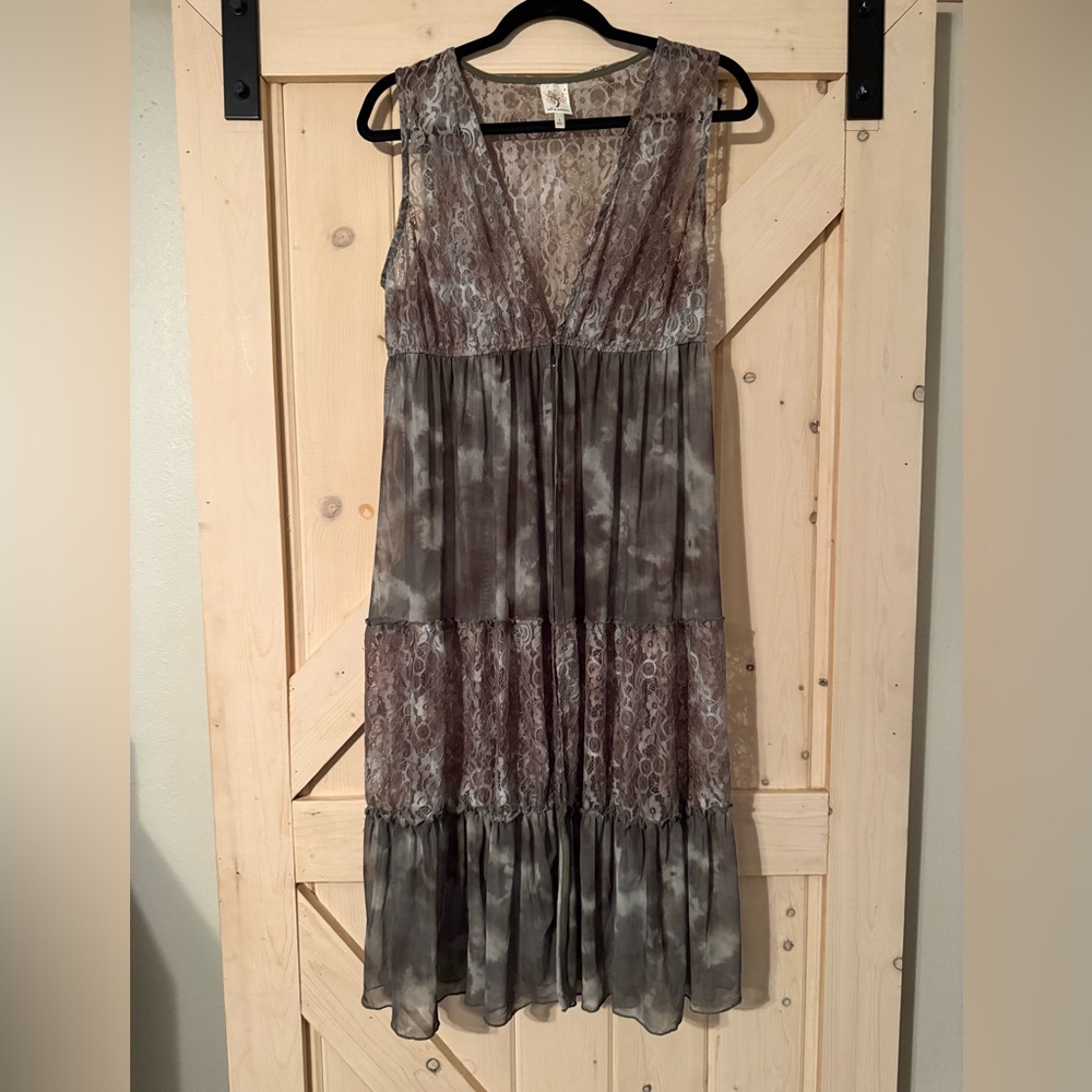 Tiered Cover Up Size Large